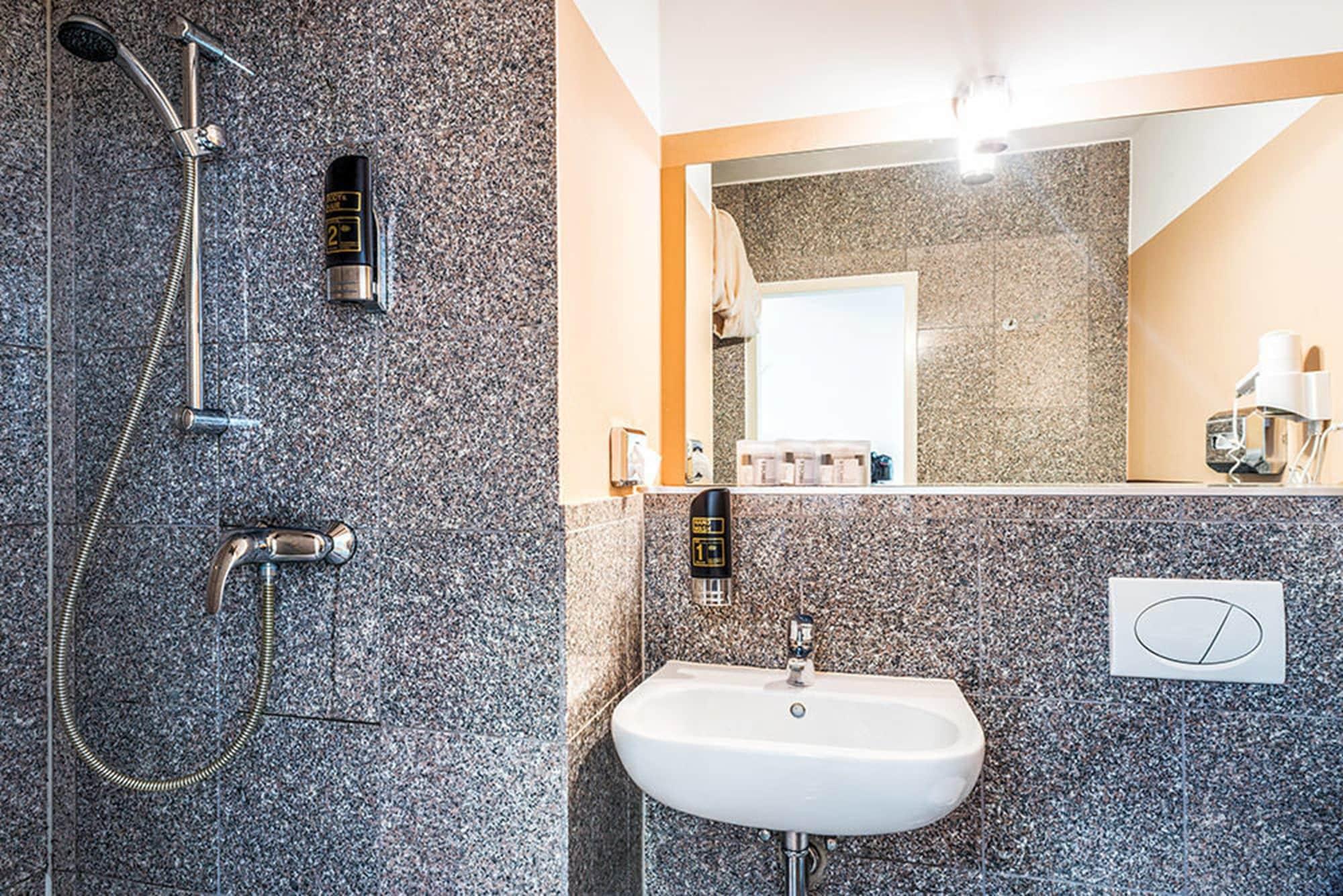 Arktur City Hotel Berlin Ngoại thất bức ảnh